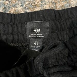 Plain Black h&m shorts